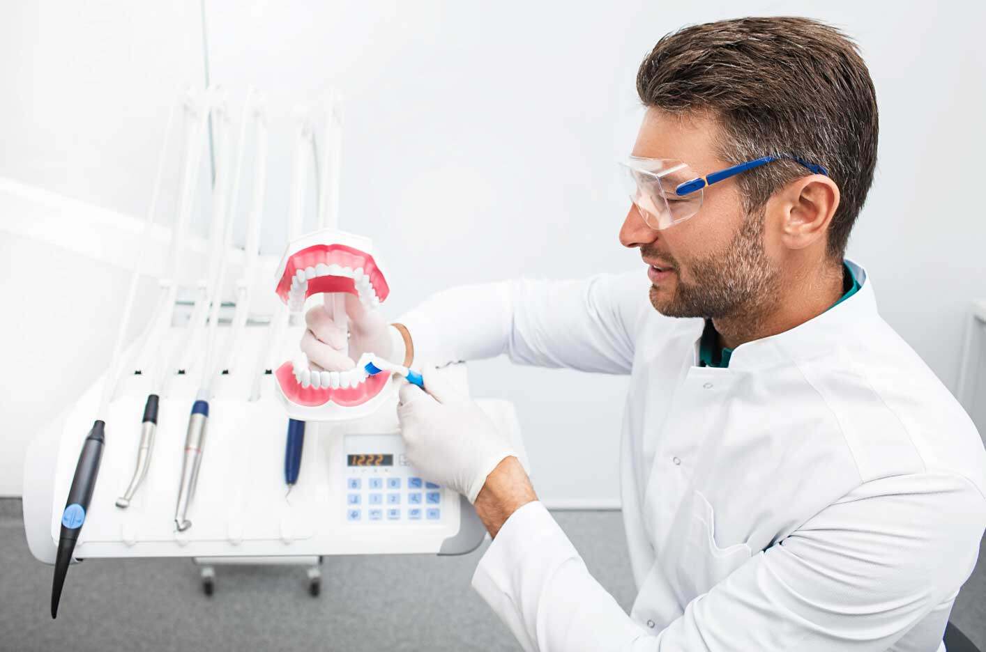 AI search optimization for dental practices: an AI assistant evaluating a dental website's trust and answer signals before recommending it to a patient.